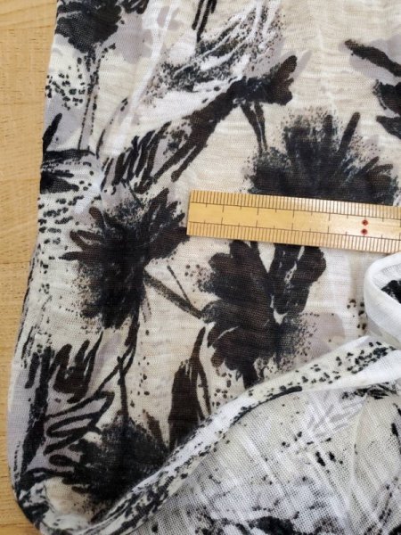 画像7: 生地:綿スラブ天竺プリント (7)