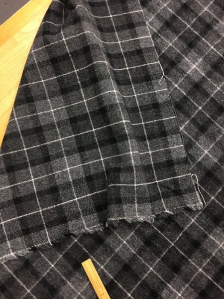 画像3: 生地:チェック柄ポリ混ウールシャギー(グレー) (3)