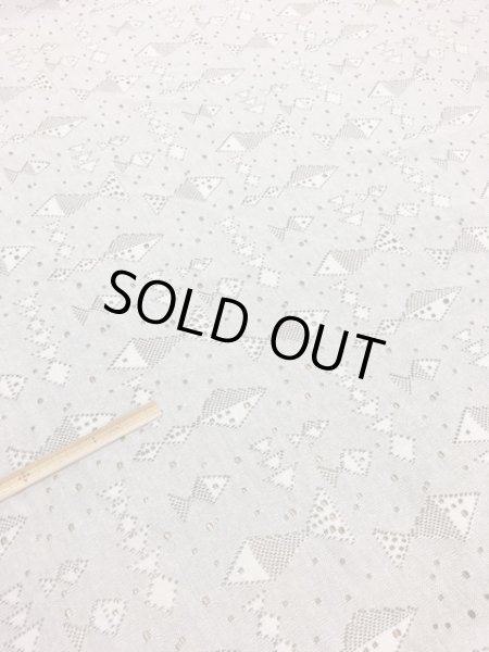 画像4: 生地:魚柄穴あき加工綿ニット(白) (4)