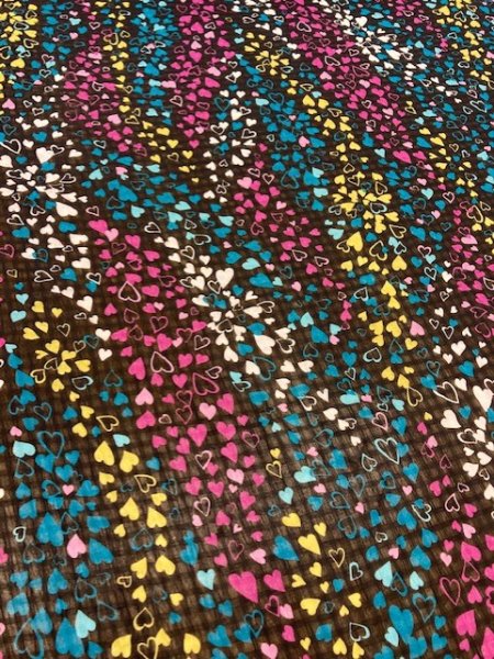 画像3: 生地:ハート柄ポリ楊柳(黒/カラフル) (3)