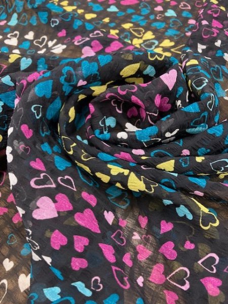 画像6: 生地:ハート柄ポリ楊柳(黒/カラフル) (6)