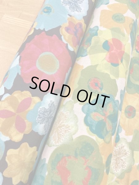 画像9: 生地：フラワー柄綿レーヨン（ベージュ／緑） (9)