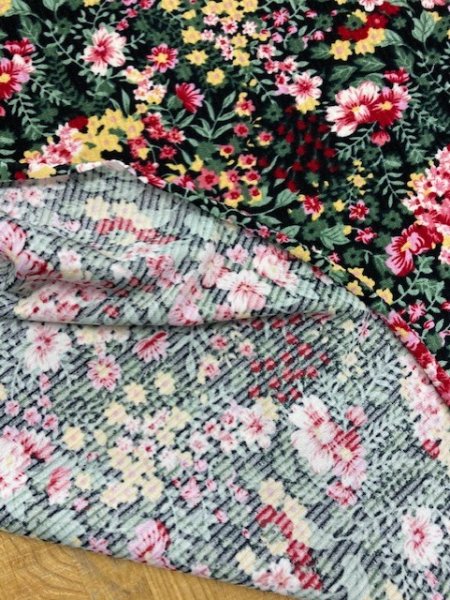 画像3: 生地:花柄ポリエステルニット(黒) (3)