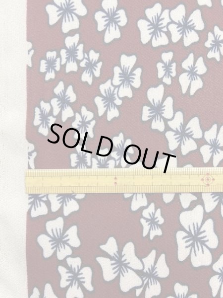 画像2: 生地：レトロ花柄ポリエステルニット（エンジ） (2)