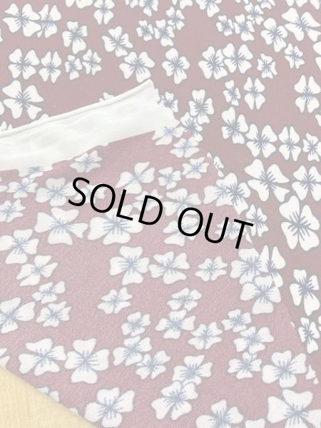 画像3: 生地：レトロ花柄ポリエステルニット（エンジ） (3)