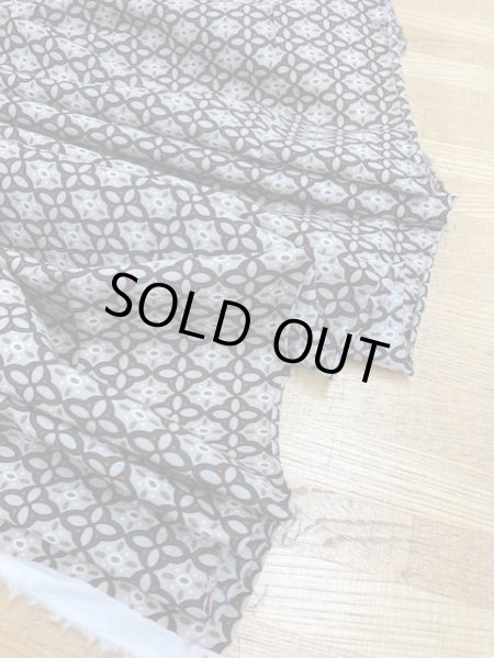 画像7: 生地:抽象柄コットンプリント(茶) (7)