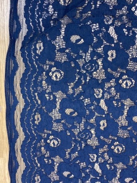 画像2: 生地:ポリ花柄レース(濃紺) (2)