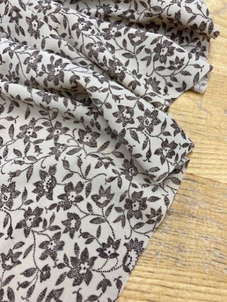 画像6: 生地:花柄ポリニット(ベージュ/茶) (6)