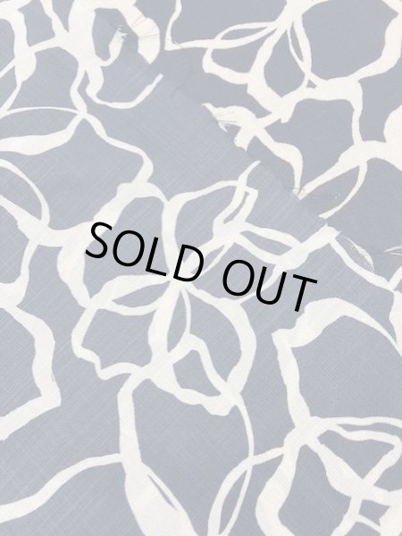 画像3: 生地:ポリエステル花柄プリント(紺) (3)