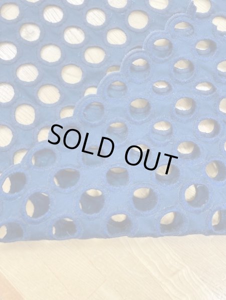 画像3: 生地:丸レース刺繍(紺) (3)