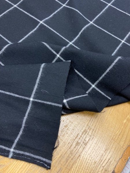 画像4: 生地:格子柄ウール(濃紺/白) (4)