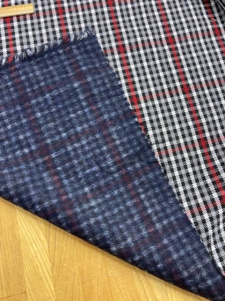 画像3: 生地:チェック柄裏起毛(グレー/赤) (3)