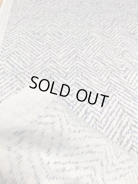 画像3: 生地:シェブロン柄シルク(アイスブルー/青・黒) (3)