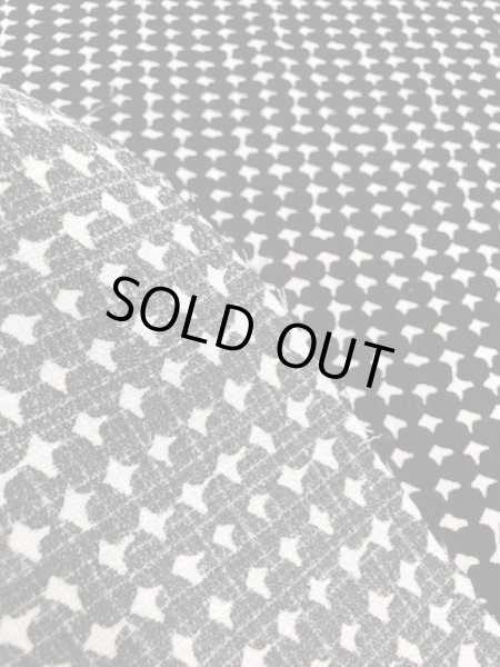 画像4: 生地:ポリエステルモノトーン柄(黒) (4)