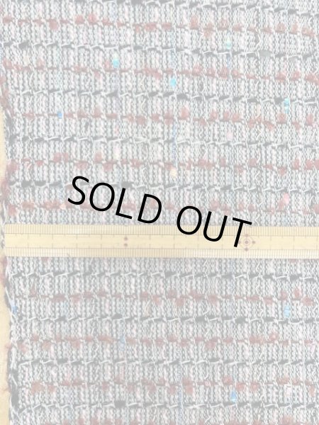 画像2: 生地:ポリ混リングヤーンツイード(グレー/エンジ) (2)