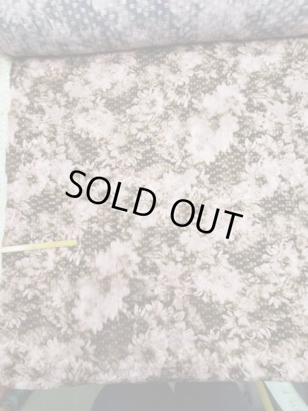 画像3: 生地:ゴールド糸花柄ポリプリント(ピンク) (3)