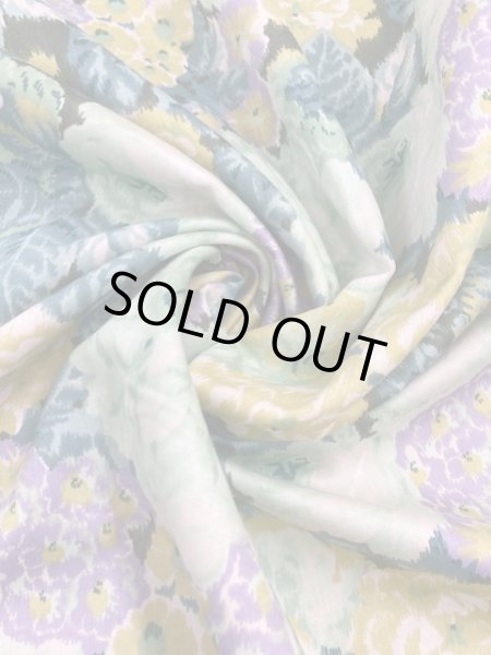 画像5: 生地: エレガント花柄コットン(グリーン系) (5)