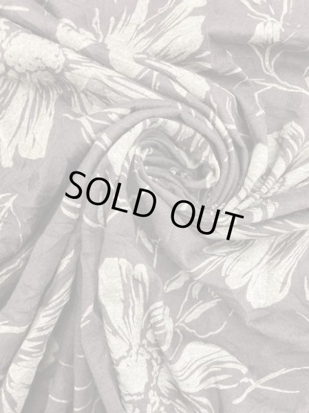 画像6: 生地：花柄ポリ綿シワ加工天竺（茶） (6)