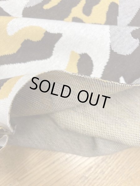 画像4: 生地:迷彩柄ジャガードニット(ベージュ) (4)