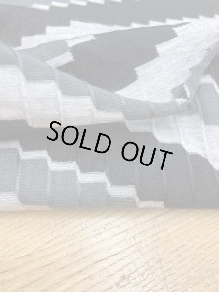 画像4: 生地:ジグザグボーダー柄ニット(黒系) (4)