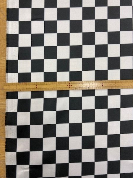 画像2: 生地:格子柄ポリステル(黒/白) (2)