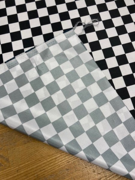 画像3: 生地:格子柄ポリステル(黒/白) (3)