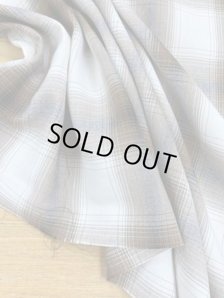 画像5: 生地:オンブレチェック柄綿レーヨン(茶) (5)