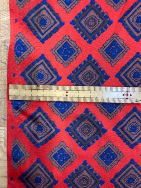 画像2: 生地:ポリエステルプリントニット(赤) (2)