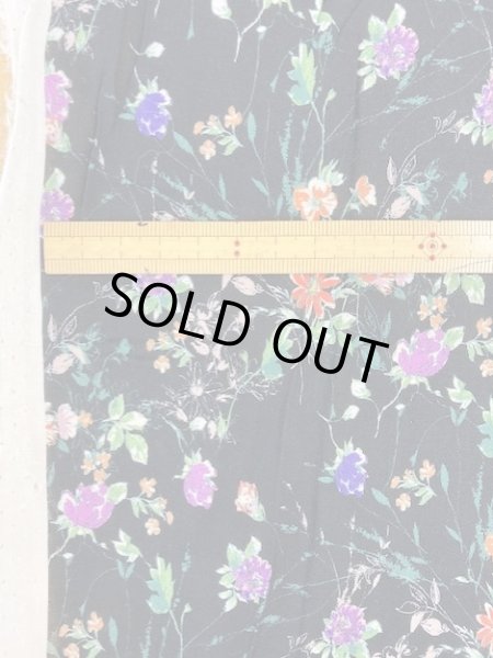 画像3: 生地:花柄プリント綿レーヨン(黒) (3)