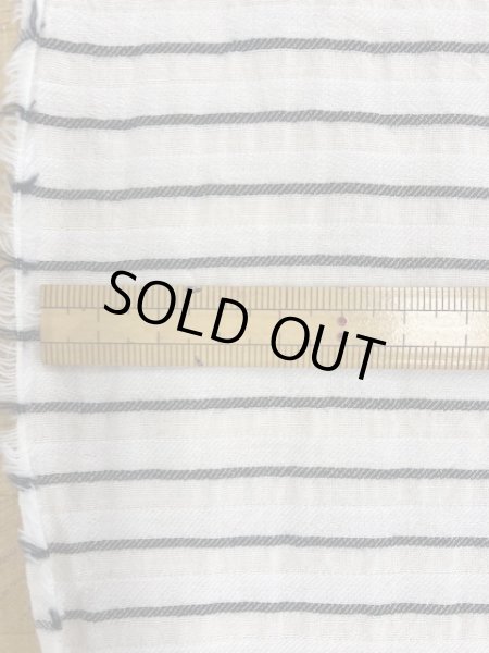 画像2: 生地:ボーダー織りコットン(白) (2)