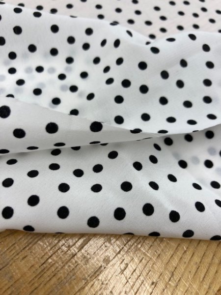 画像5: 生地:ランダム水玉柄プリント(白/黒) (5)