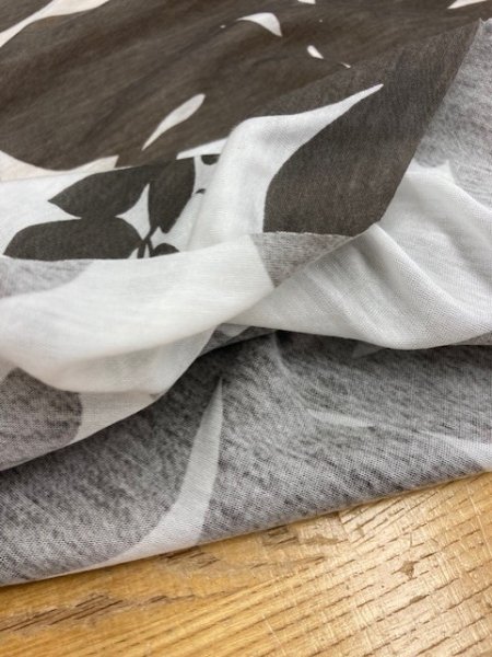 画像4: 生地:南国プリントニット(白/こげ茶) (4)