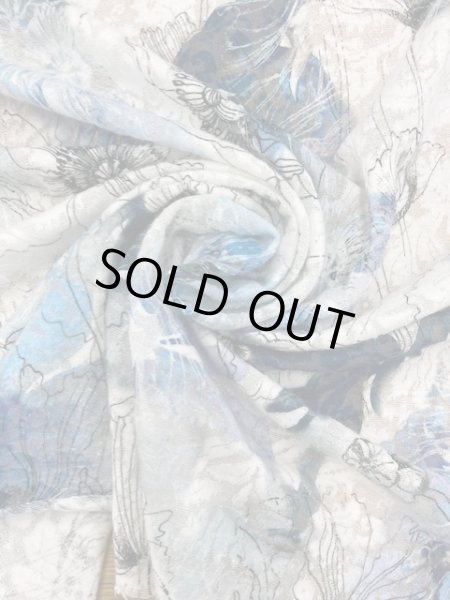 画像4: 生地:綿100%花柄プリントレースニット(青/紺) (4)