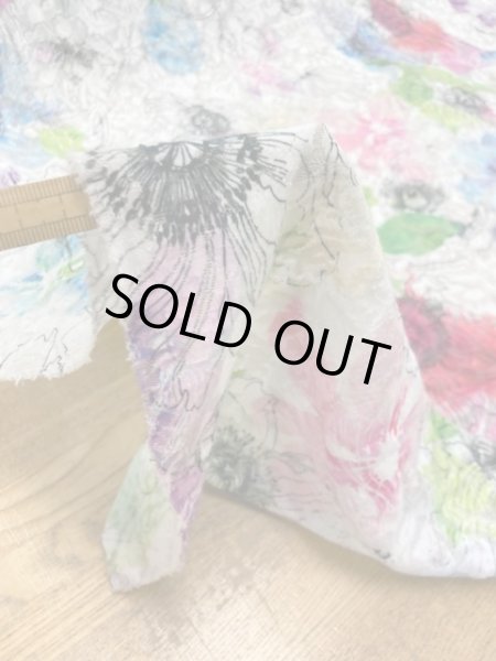 画像7: 生地：綿100％花柄プリントレースニット（緑／ピンク） (7)