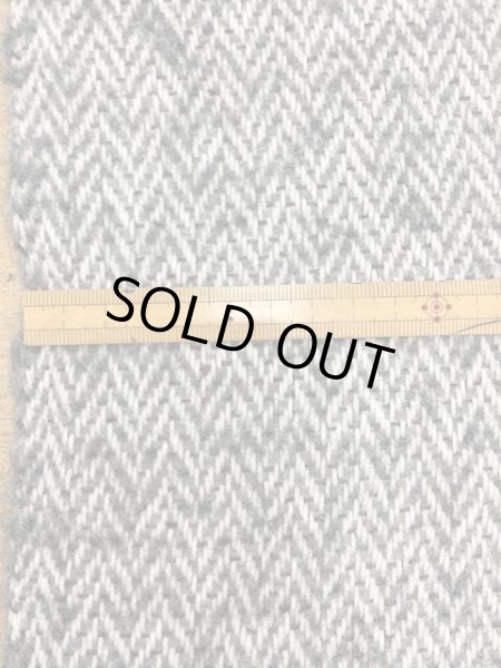 画像2: 生地:アンゴラモヘア混綿ウールツイード(ライトグレー) (2)