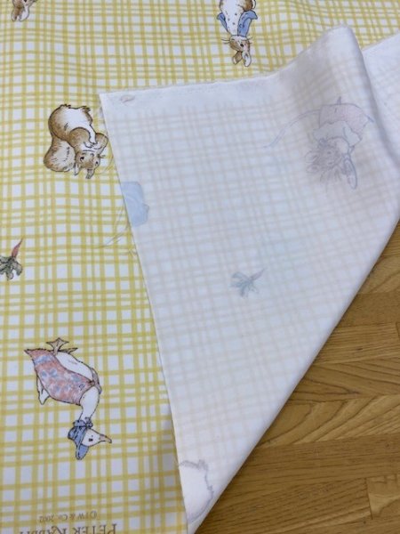 画像5: 生地:ピーターラビットチェック柄防炎コーティングポリ(黄色) (5)