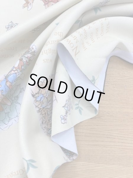 画像4: 生地:ピーターラビット柄防炎コーティングポリ(黄色) (4)