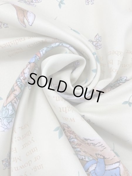 画像6: 生地:ピーターラビット柄防炎コーティングポリ(黄色) (6)