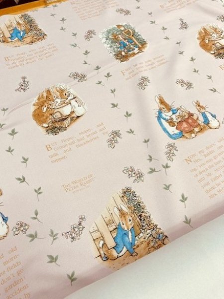 画像3: 生地:ピーターラビット柄防炎コーティングポリ(ピンク) (3)