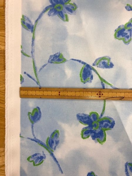 画像2: 生地:花柄防炎コーティングポリ(水色) (2)