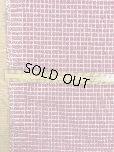 画像2: 生地:防炎コーティングポコポコポリジャガード(赤) (2)