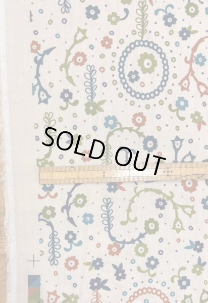 画像2: 生地:リヨセル綿フラワープリント(クリーム) (2)