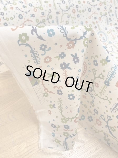 画像5: 生地:リヨセル綿フラワープリント(クリーム) (5)