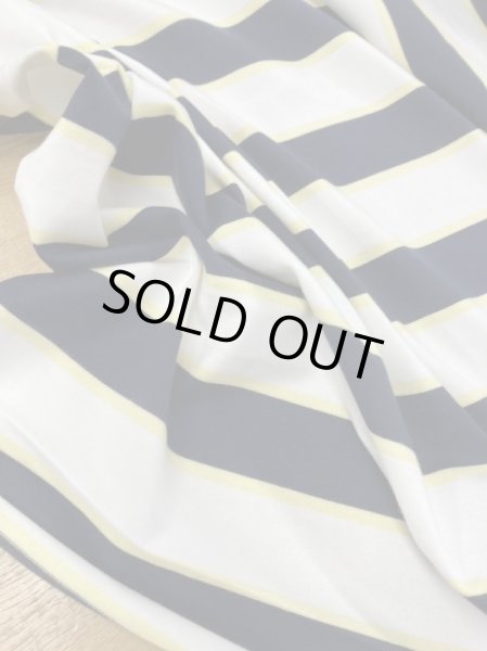 画像4: 生地：太ボーダー柄ニット（白黒クリームイエロー） (4)