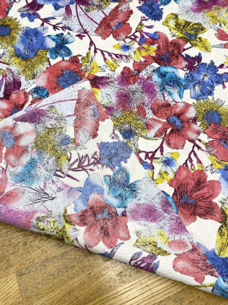 画像3: 生地:薔薇模様に花柄プリントポリエステル(白地) (3)