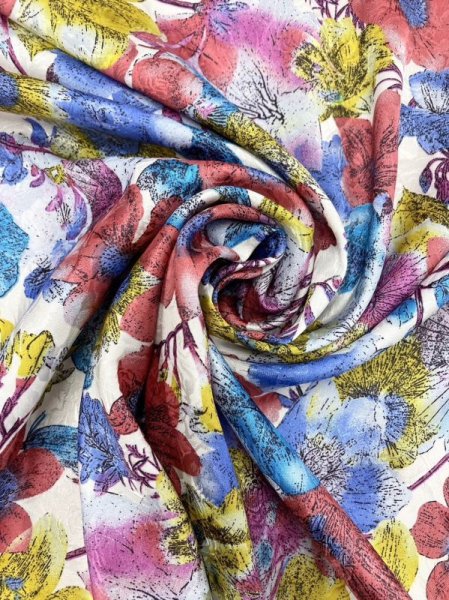 画像7: 生地:薔薇模様に花柄プリントポリエステル(白地) (7)