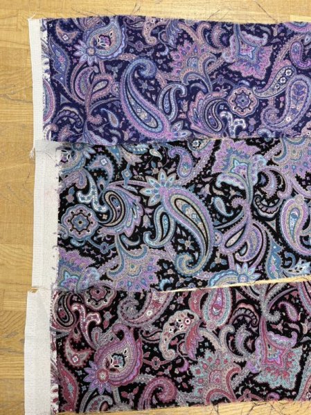 画像9: 生地:ペイズリー柄プリントトリアセテートポリ(黒/エンジ) (9)