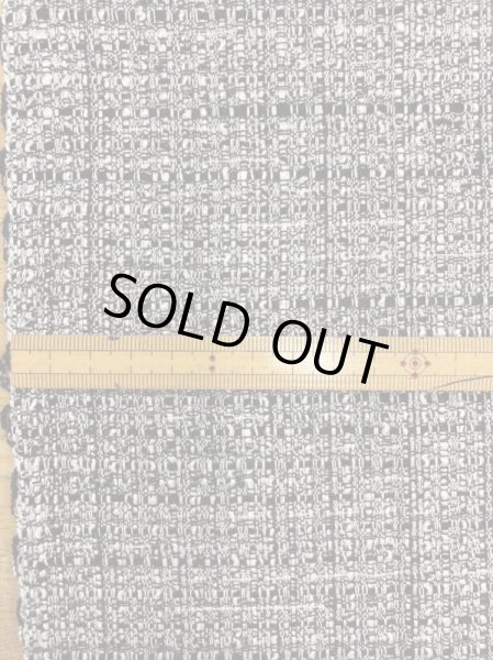 画像2: 生地:ファンシーヤーンツイードポリエステル(黒) (2)