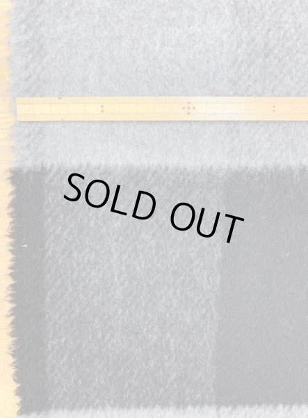 画像2: 生地:ビッグチェック柄ウールシャギー(グレー/黒) (2)