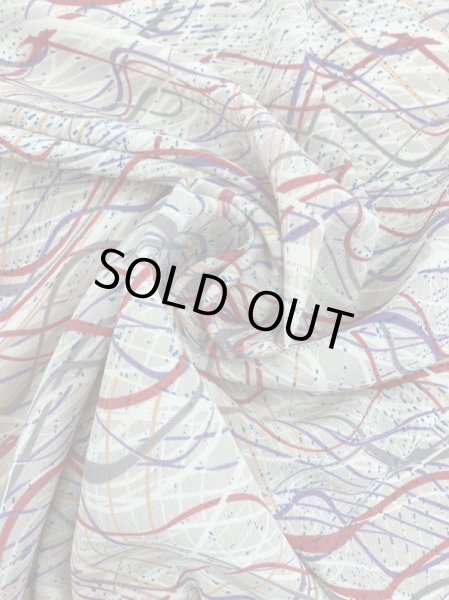 画像6: 生地:ポリ100%らせん模様プリント(べージュ/赤) (6)